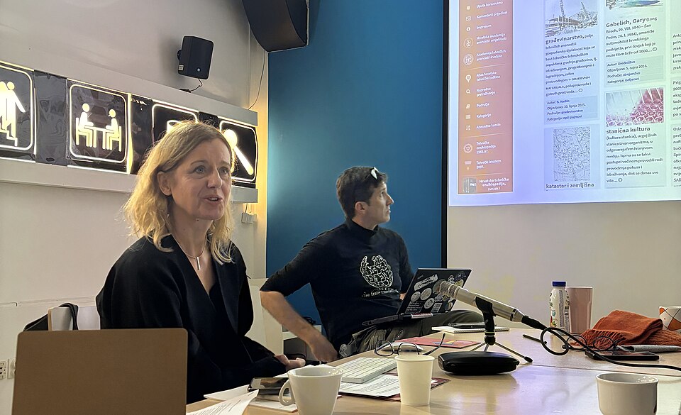 Otvoreno znanje u Hrvatskoj danas (osvrt Z. Džoić)